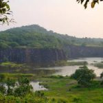 4-5 मिनिटे वाचवण्यासाठी प्रस्तावित रस्त्यामुळे वेताळ टेकडीला धोका निर्माण झाला आहे